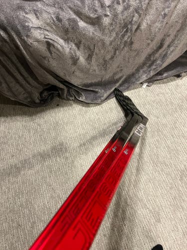Senior CCM JetSpeed FT8 Pro Left Hand Hockey Stick P28 75 Flex (Used)
