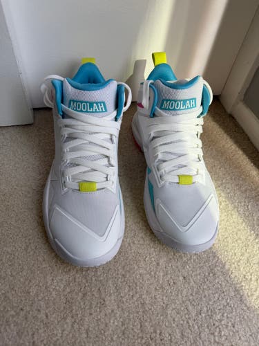 Women's Size M 9.0 (W 10.0) Shoes (New)