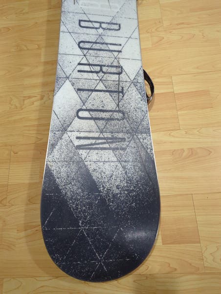 burton button snowboard Button LTR 148cm with Burton bindings M fit 8-10 beginners. (Used) |  SidelineSwap