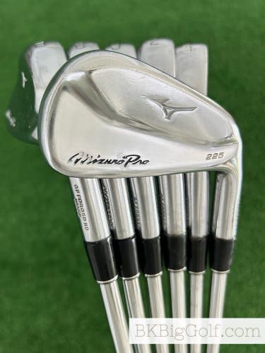 Mizuno Pro 225 Forged Iron Set 5-P / KBS Tour Lite Stiff