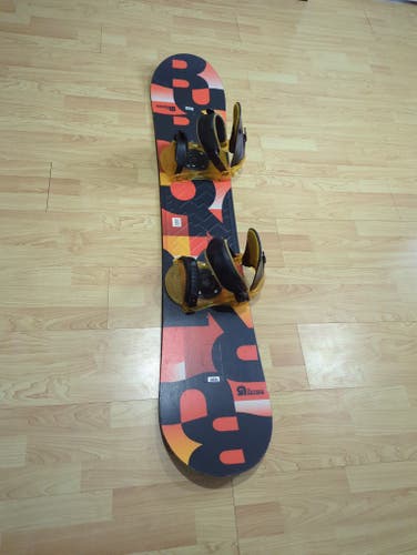 Burton Progression Snowboard 152cm With Burton Bindings Size M/L Fit 10-13.