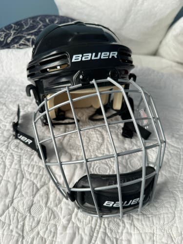 Small Bauer 4500 Helmet (Used)