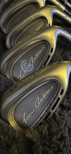 Men's 2002 Cleveland Cleveland TA7 Gunmetal Mint Right Handed Iron Set Stiff Flex Steel Shaft (Used)