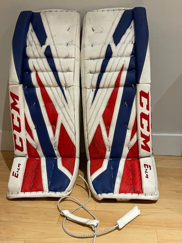 34" + 2  2019 CCM Extreme Flex 4.9 Goalie Leg Pads (Used)