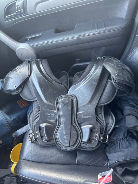 Large Adult Xenith Velocity 2 Shoulder Pads (Used)
