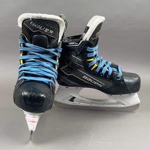 Bauer Supreme M40 Size 2 Junior Hockey Skates