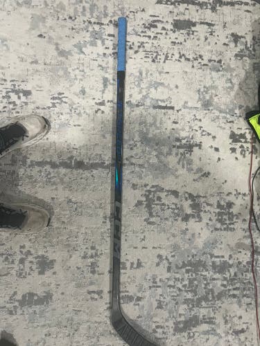 Junior CCM JetSpeed FT7 Pro Right Handed Hockey Stick P28 40 Flex (Used)