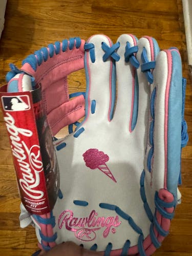 2025 Rawlings Heart of the Hide RH Infield Baseball Glove 11.5" New