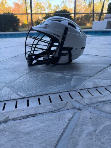 ** Cascade CPV-R Helmet ** ( used like new has steeze tilt )