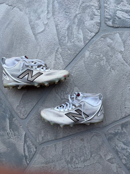 White Men's Size M 9.0 (W 10.0) Adult New Balance Freeze 4.0 Low Top Molded Cleats (Used)