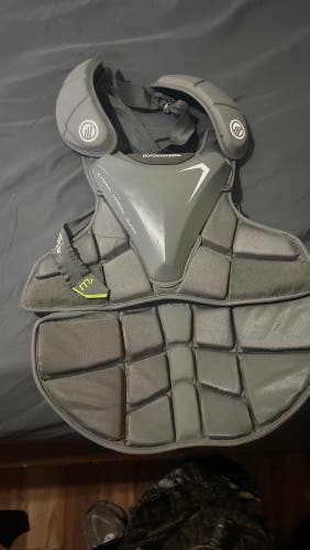 Large STX Shield 300 Chest Protector (Used)