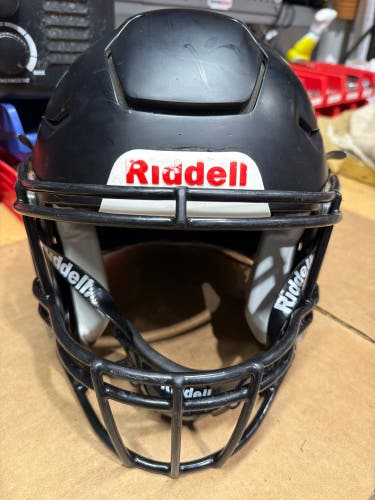 USED RIDDELL FLEX ADULT HELMET - MEDIUM - FLAT BLACK