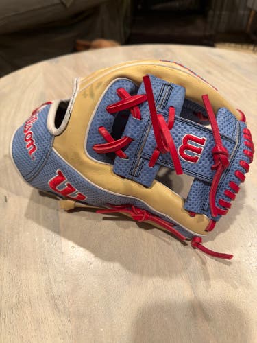 Wilson A2000 RH Infield Baseball Glove 11.75" (Used)