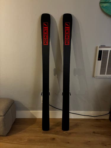 2024/25 Moment Commander 182 cm All Mountain Skis With Look Pivot Bindings Max Din 15 (Used 2 days)