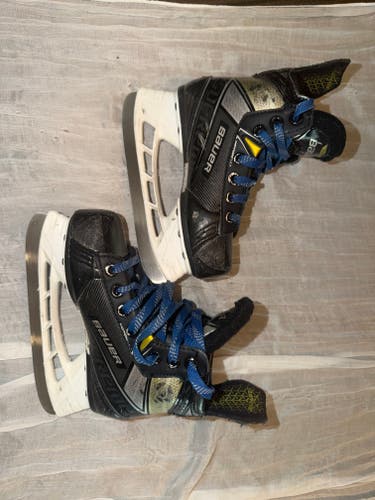 Bauer Supreme Ignite Pro+ Hockey Skates Regular Width 11.5 (Used)