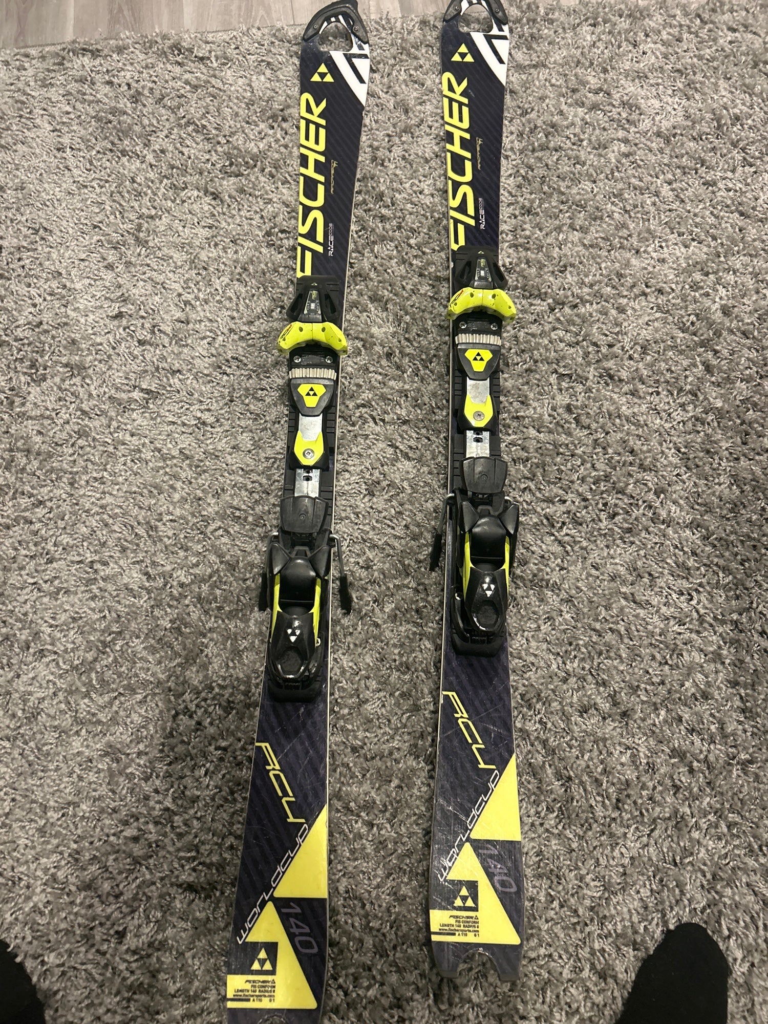 Men's 2023 Fischer 165 cm RC4 World Cup SL Skis With Bindings Max