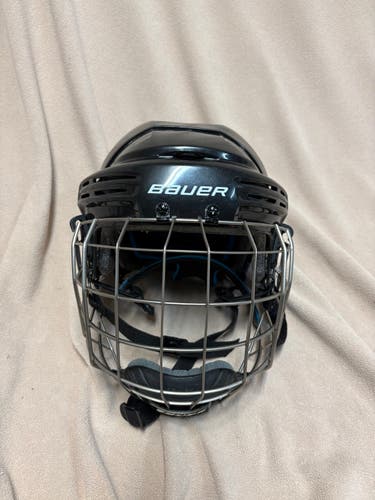 Large adult Bauer Helmet (Used)