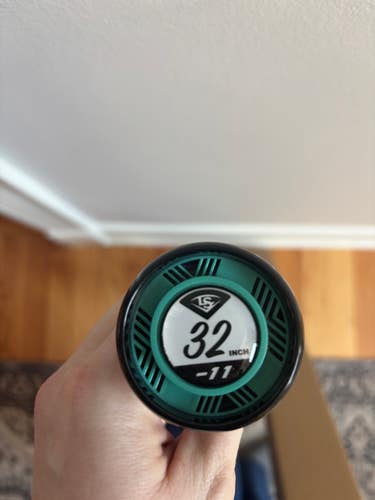 2025 Louisville Slugger Kryo Composite Bat (-11) 21 oz 32" (New)