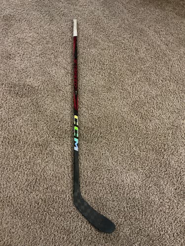 CCM JetSpeed FT7 Pro Left Hand Hockey Stick P28 65 Flex (Used)