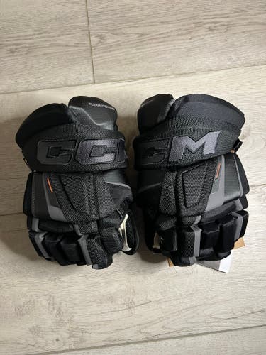 CCM Tacks XF Pro Gloves 14" (New)