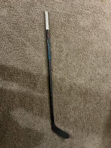 Senior CCM Vizion Left Hand Hockey Stick P28 65 Flex (Used)