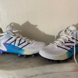 White Unisex Size M 10.5 (W 11.5) Adult New Balance Freeze 4.0 Mid Top Molded Cleats (New)