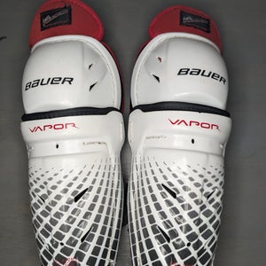 Youth Bauer Vapor 8.5" Shin Pads (Used)