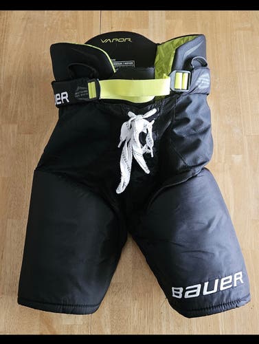 Bauer Vapor Velocity Hockey Pants Junior Medium (Used)
