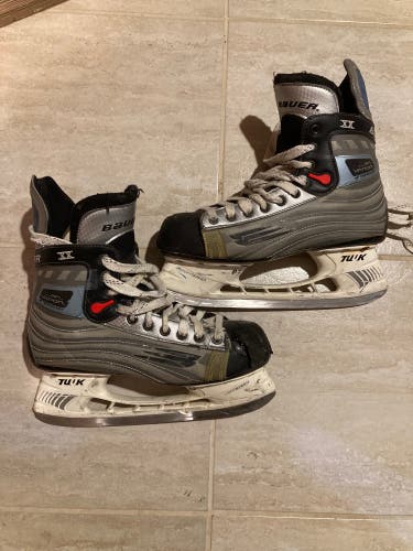 2003 Bauer Vapor SFL XX Hockey Skates Regular Width Pro Stock 10 (Used)