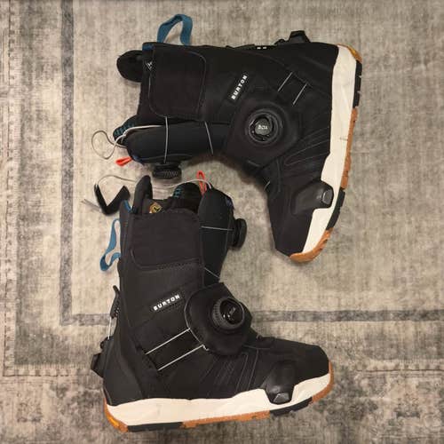 Women's Size M 4.0 (W 5.0) Burton Felix Snowboard Boots Soft Flex All Mountain (Used)