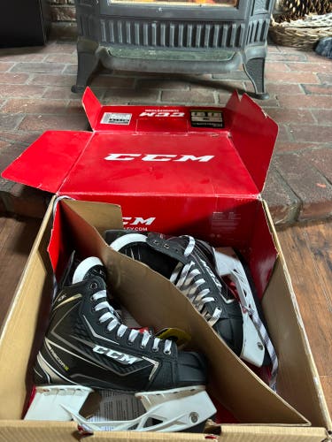 2017 CCM Ribcor 70K Hockey Skates Regular Width Pro Stock Size 6 (New)