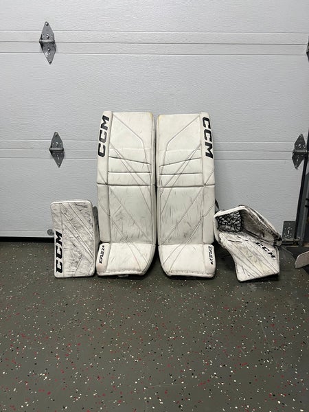 34 + 2 Pro return CCM EFlex 6 Goalie Full Set