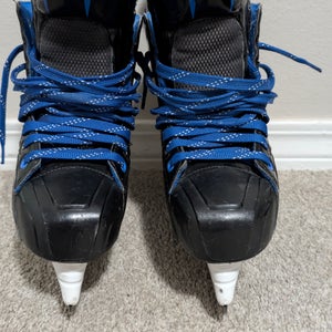 Bauer Nexus N2700 Hockey Skates Regular Width 7.5 (Used)