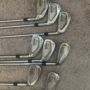 Men's Right Handed Iron Set Regular Flex Steel Shaft (Used)