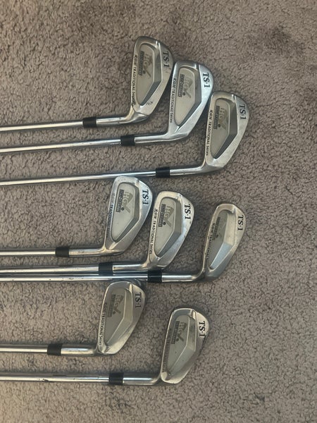 Men's Right Handed Iron Set Regular Flex Steel Shaft (Used)