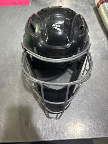 Used Easton GAMETIME 7 1/8--7 1/2 Catchers Helmet w/Mask Black LG 11605-S000212474