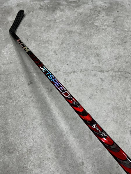 90 Flex P92M Senior CCM JetSpeed FT5 Pro Right Hand Hockey Stick Pro Stock NHL (New)