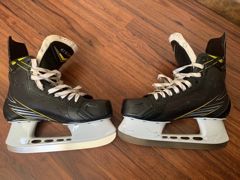 2003 CCM Tacks 1092 Hockey Skates Regular Width 9 (Used)