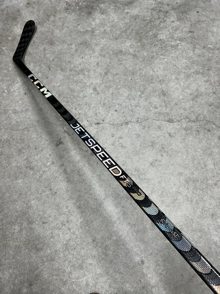 90 Flex P29 Senior CCM JetSpeed FT5 Pro Right Hand Hockey Stick Pro Stock NHL (New)
