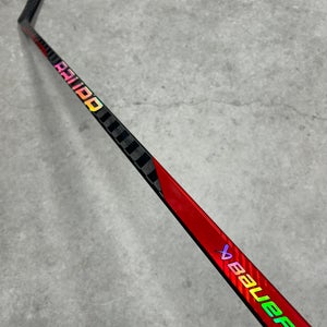 87 Flex P28M Senior Bauer Nexus Sync Right Hand Hockey Stick Pro Stock (New)