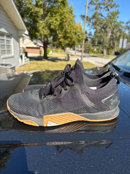 Black Men's Size 9 Under Armour Trainers