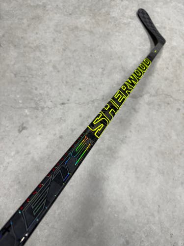 80 Flex P92 Senior Sherwood Rekker Legend Pro Left Hand Hockey Stick NHL Pro Stock (New)