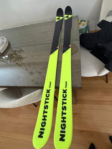 *New* 2025 Park 155 cm Fischer Nightstick Team Skis With Bindings(Not Attached)