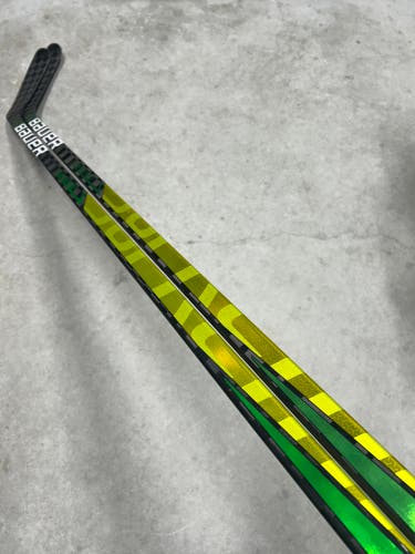 2 PACK 95 Flex Custom P28 Senior Bauer Supreme Ultrasonic Pro Stock Right (New)