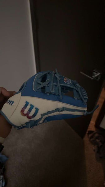 2022 Wilson A2000 RH Infield Baseball Glove 11.5" (Used)