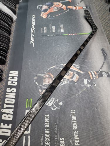 P92 | 65 Flex NEW! CARBON Pro Extra Lite Hockey Stick Left Handed (New)