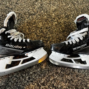 Bauer Vapor X Shift Pro Hockey Skates Regular Width Size 5.5 (Used)
