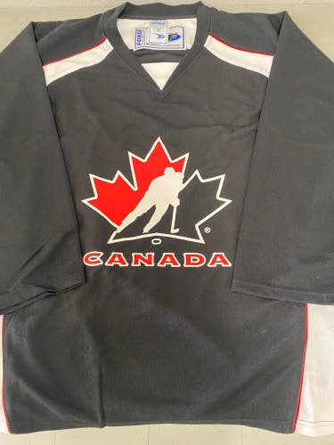 Hockey Canada medium Jersey (New)
