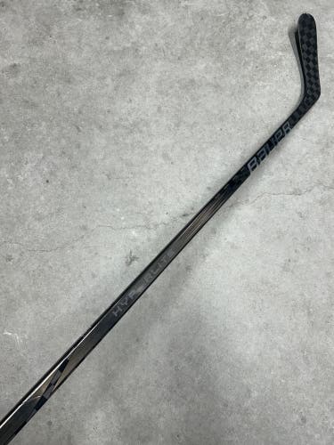 95 Flex P92 Senior Bauer Vapor Hyperlite2 Left Hand Hockey Stick (New) Pro Stock
