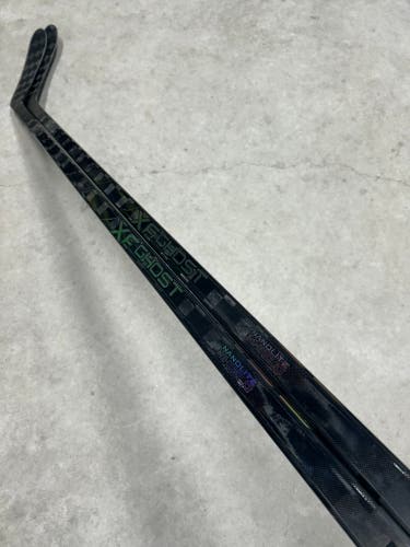 2 PACK 90 Flex P28M Senior CCM XF Ghost Right Hand Hockey Stick (New) Pro Stock